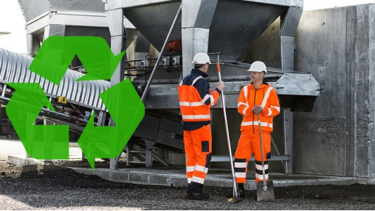 Why Choose Eco-Friendly Workwear?
